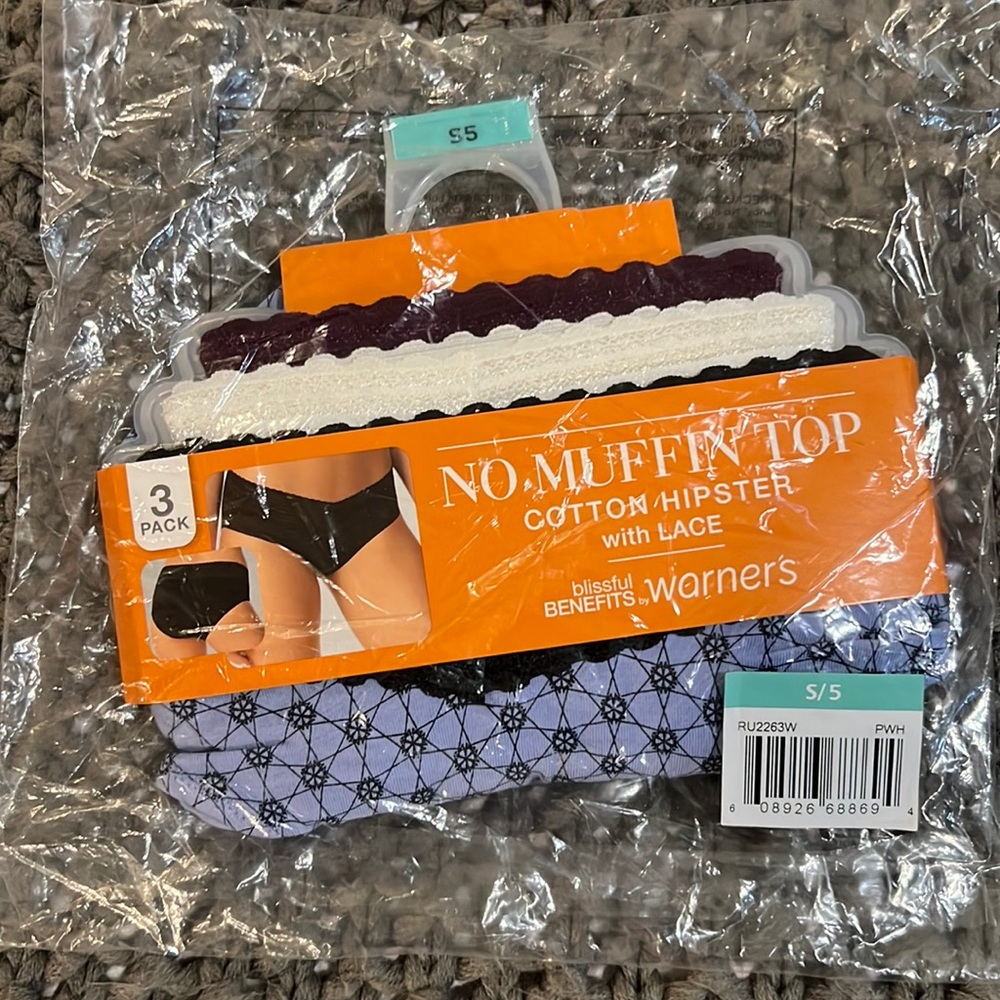 Warners no muffin top cotton hipsters with lace